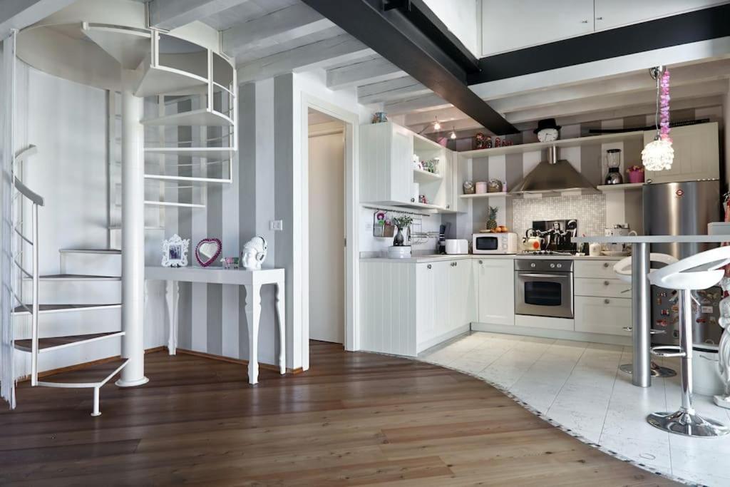 Your Little Loft فيلافرانكا دي فيرونا المظهر الخارجي الصورة